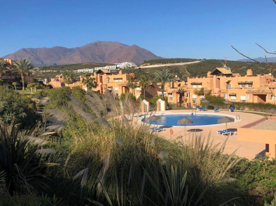 Schoenes Penthouse Mit Meerblick Pura Vida Bahía de Casares Exterior foto