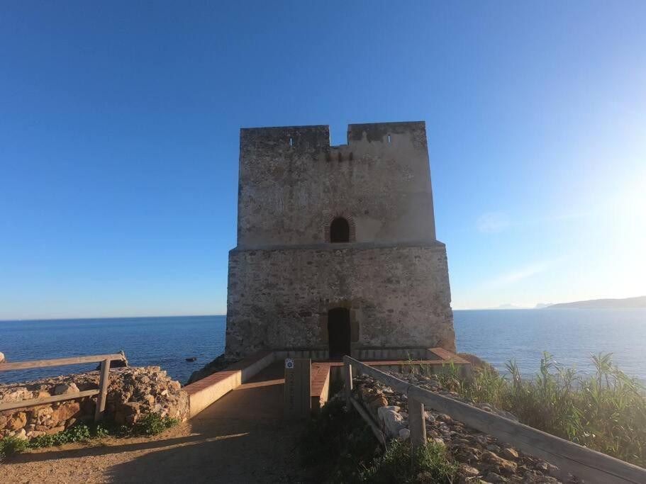 Schoenes Penthouse Mit Meerblick Pura Vida Bahía de Casares Exterior foto