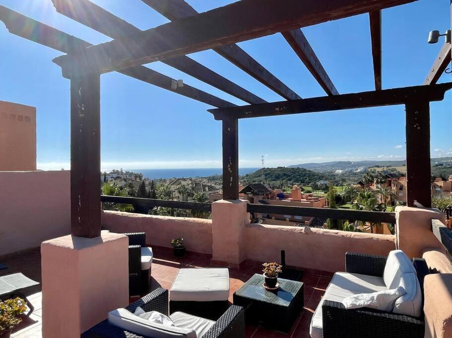 Schoenes Penthouse Mit Meerblick Pura Vida Bahía de Casares Exterior foto