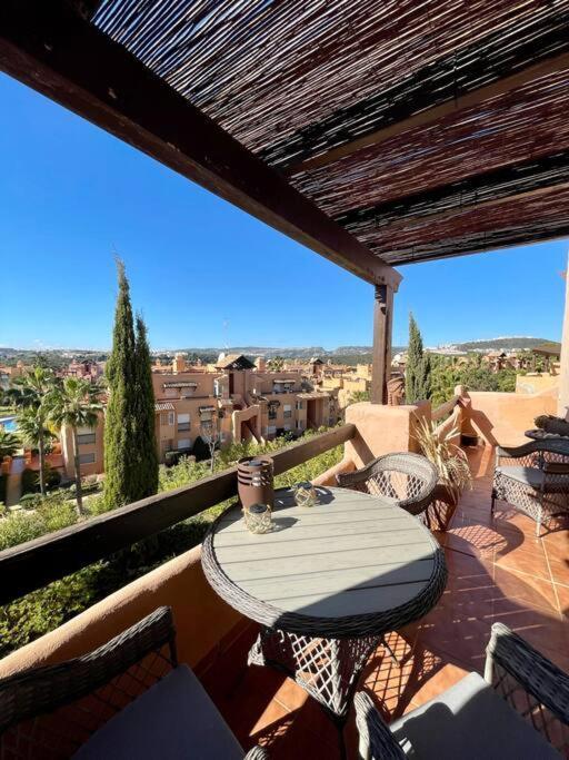 Schoenes Penthouse Mit Meerblick Pura Vida Bahía de Casares Exterior foto